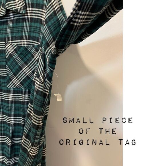 Plaid Long Sleeve Popover Tunic Materni… - Picture 4 of 11